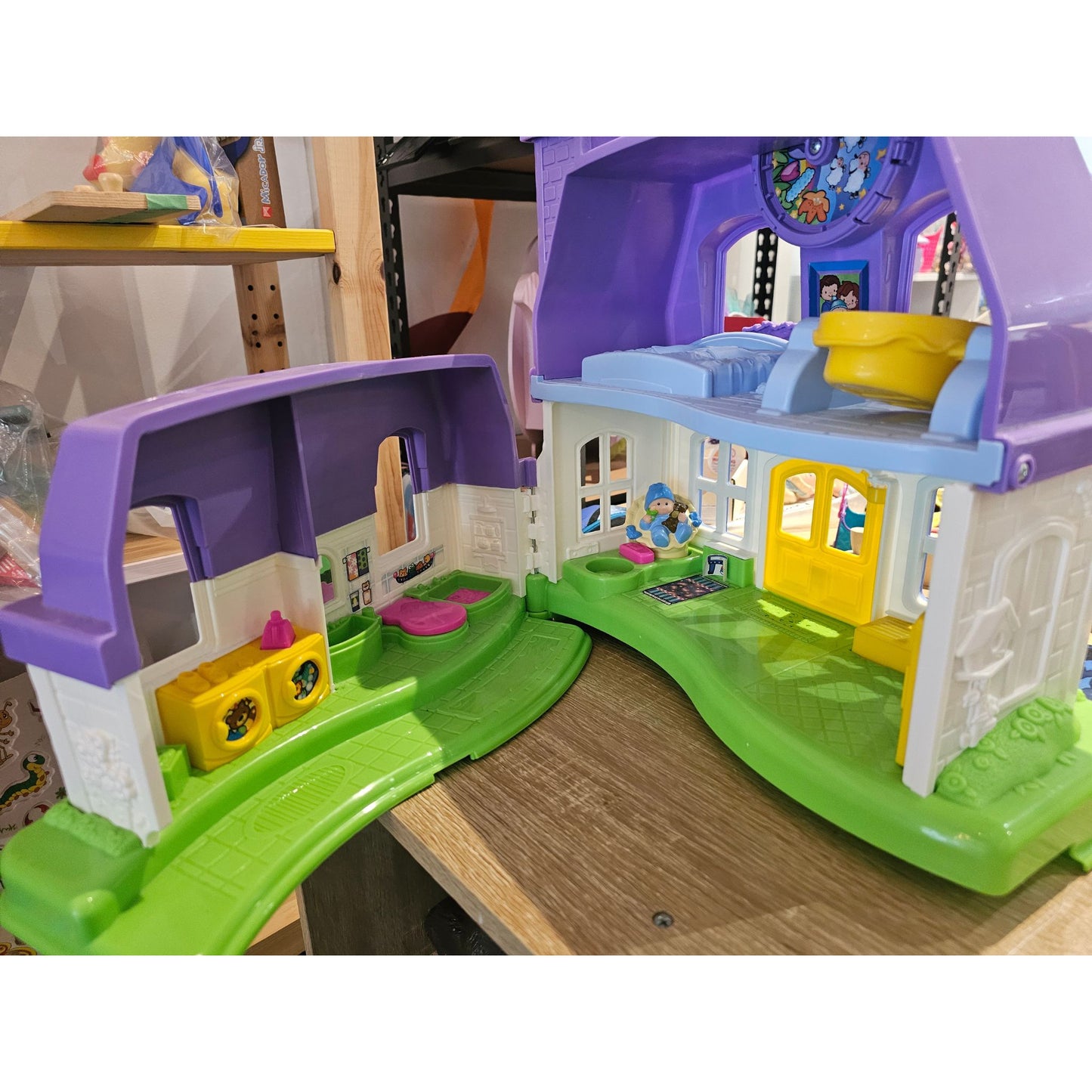 Fisher-Price Little People Happy Sounds Home (Second Play)