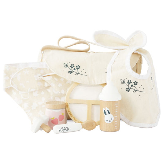 Dolls Nursing Kit and Bag - 8 Piece