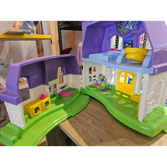 Fisher-Price Little People Happy Sounds Home (Second Play)