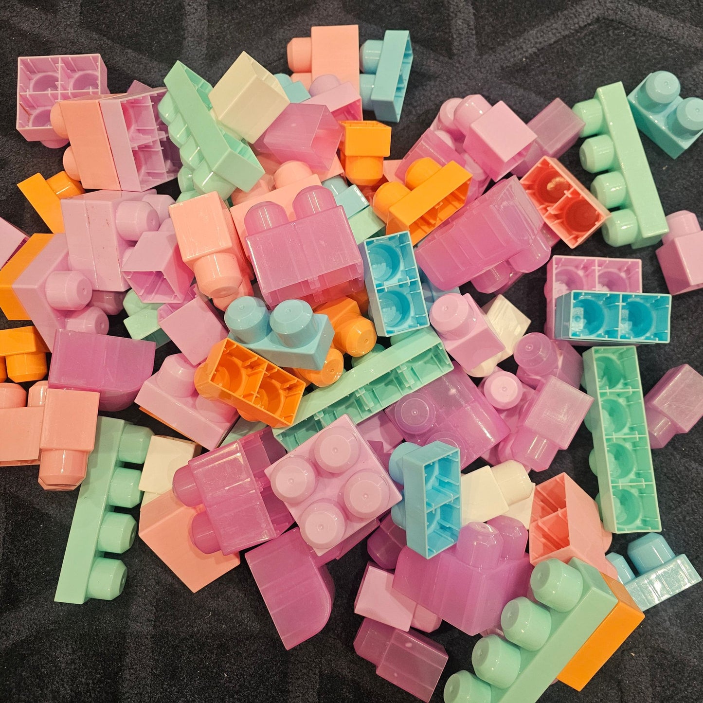 Colourful Plastic Blocks (95pcs) (Second Play)