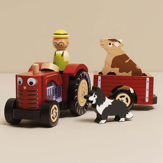 Wooden Farmyard Tractor and Trailer