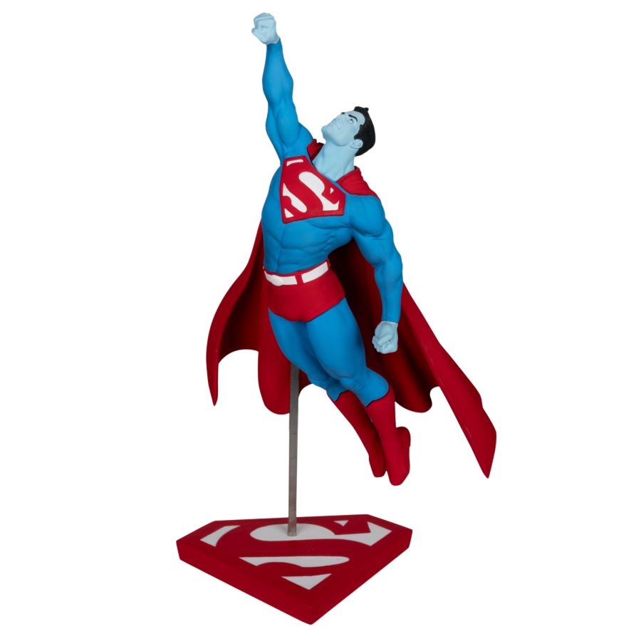 DC Comics – Superman Red & Blue by Gary Frank Resin Statue – product image 1