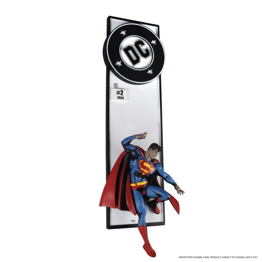 DC Comics – Superman Comic Corner Box 1:10 Scale Resin Wall Art Statue – additional product view