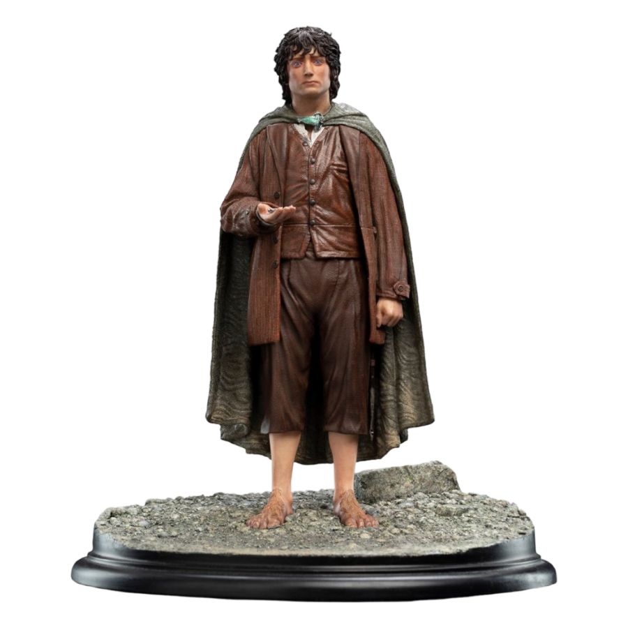 The Lord of the Rings – Frodo Baggins, Ringbearer Classic Series 1:6 Scale Statue