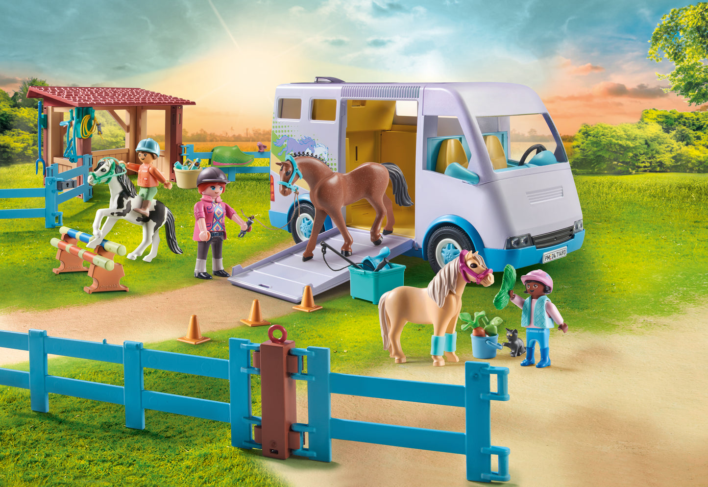 Playmobil - Mobile Horse Riding School