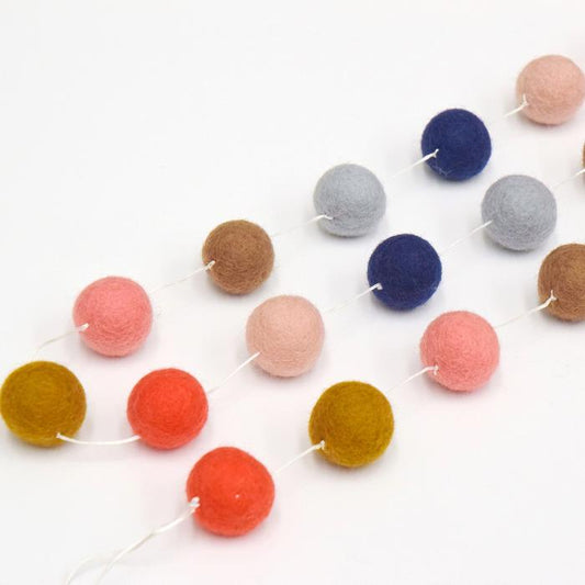 Pom Pom Garland