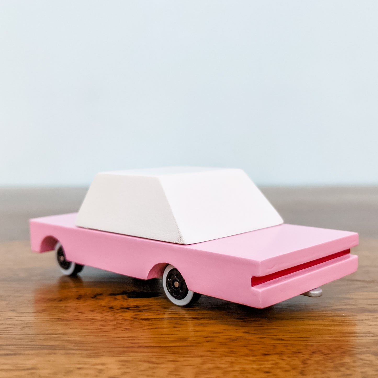 Candycar: Pink Sedan